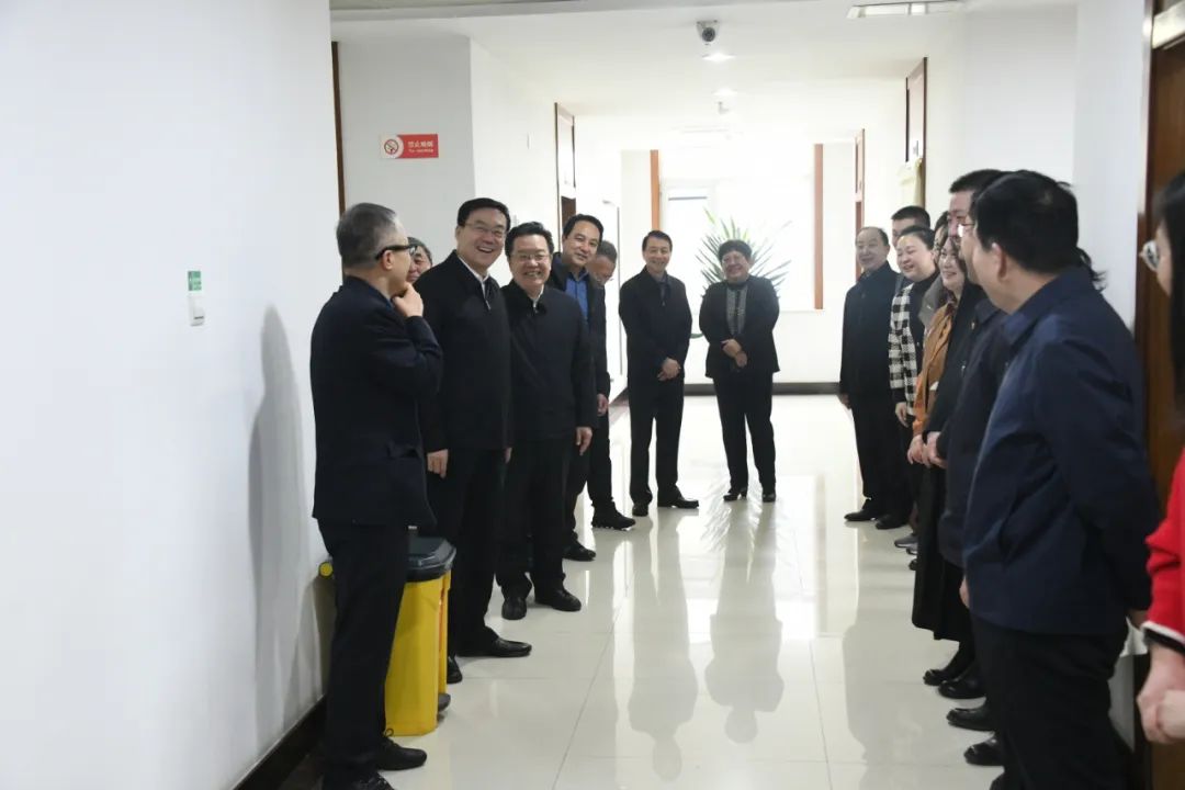104.jpg