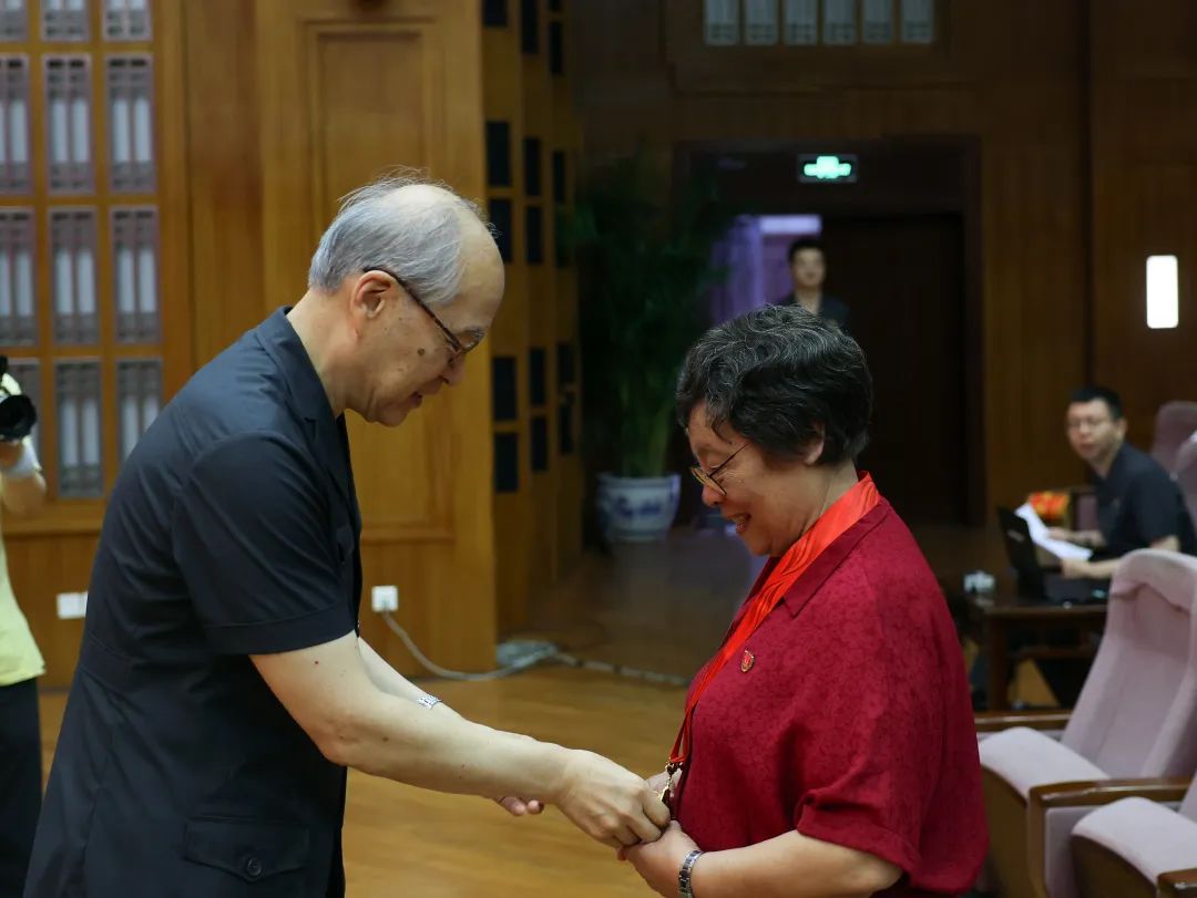 107.jpg